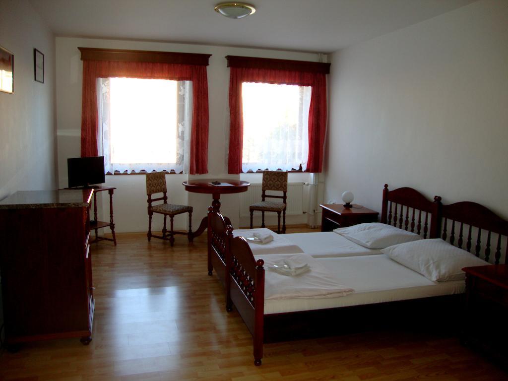 Penzion Aviatik Čáslav Oda fotoğraf