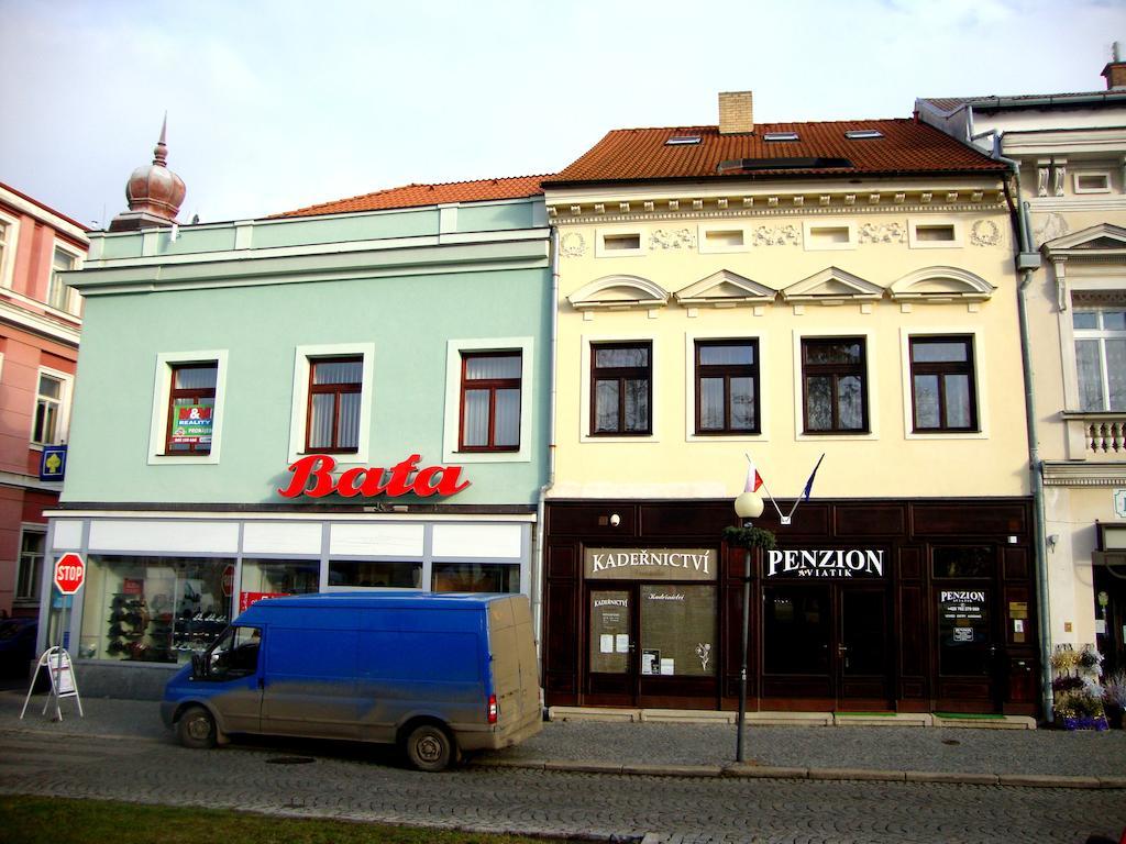 Penzion Aviatik Čáslav Dış mekan fotoğraf