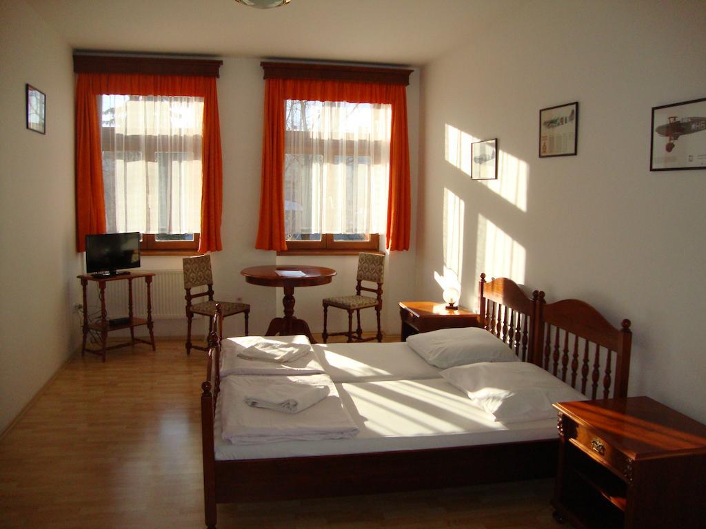 Penzion Aviatik Čáslav Oda fotoğraf